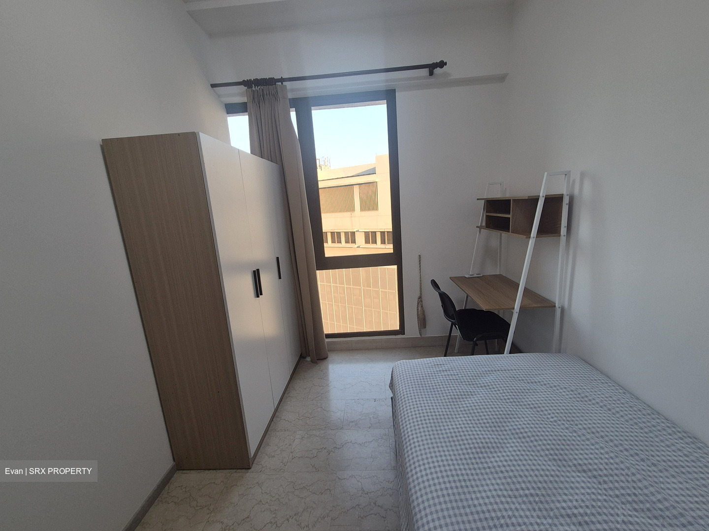 Simsville (D14), Condominium #566256101